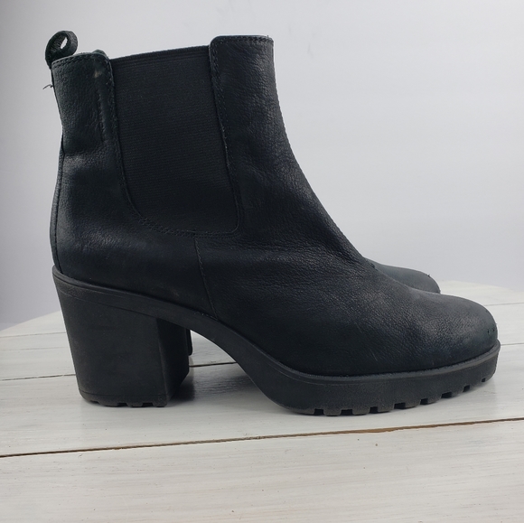 Vagabond Shoes Vagabond Grace Chelsea Platform Suede